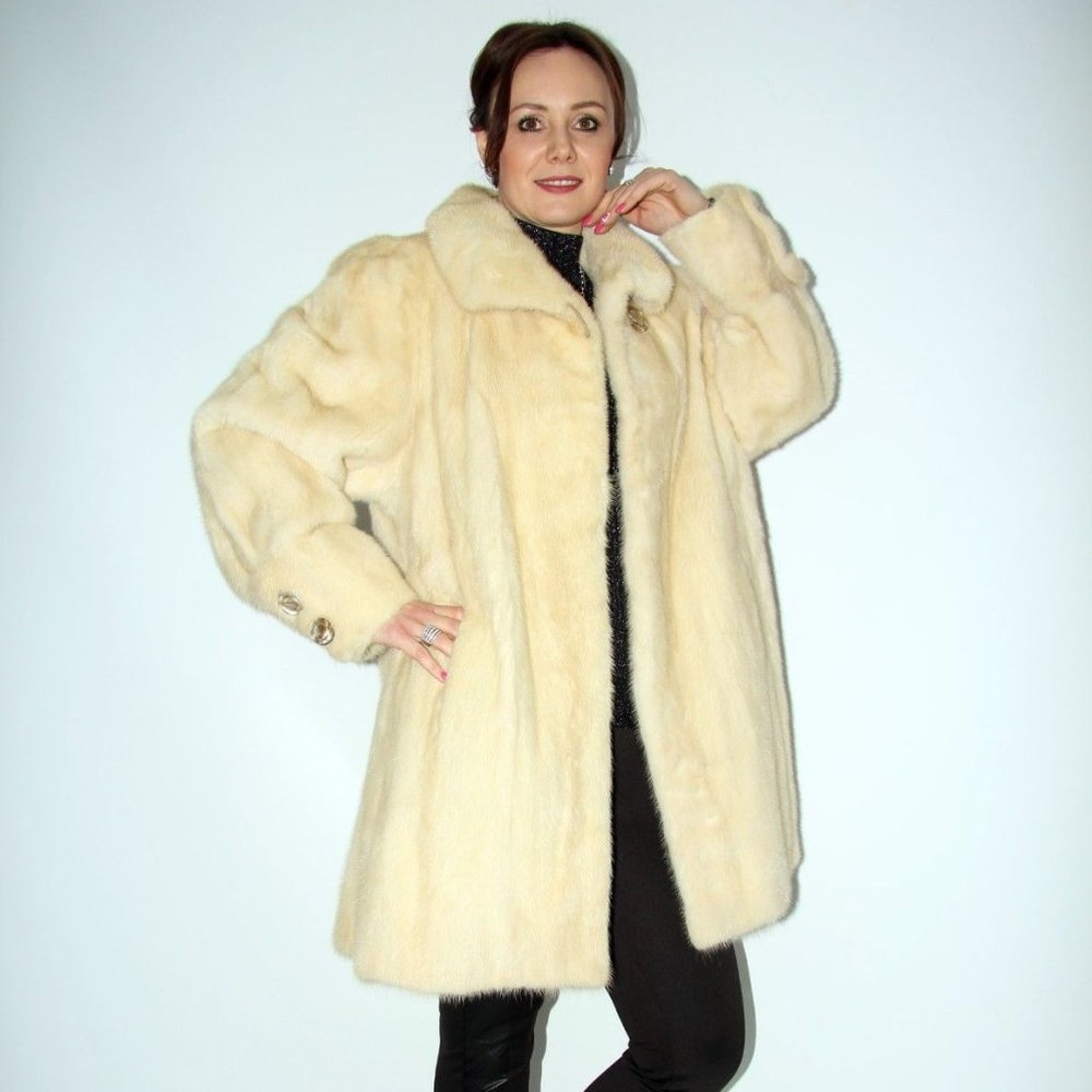 Vintage fur coats in Marietta, GA for local pickup